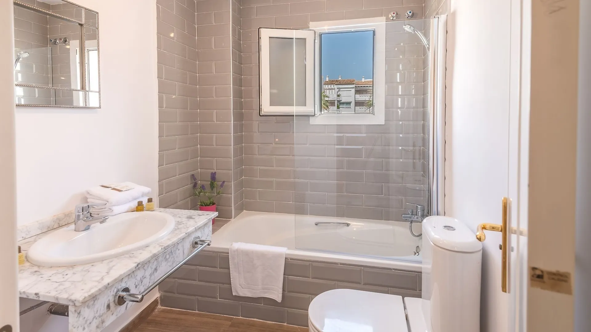 A Slice Of Heaven Puerto Banus Apartment Marbella